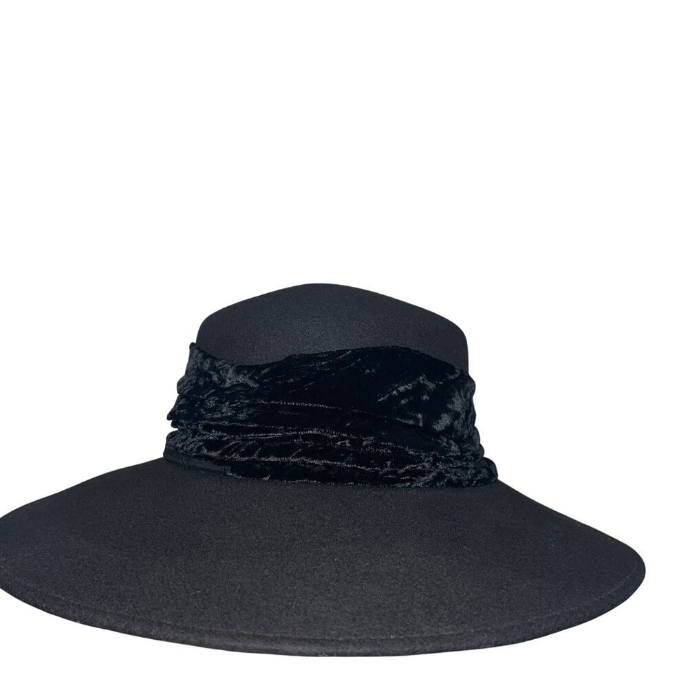Vintage Womens Hat Size Medium Black Velvet Band Wool Italy